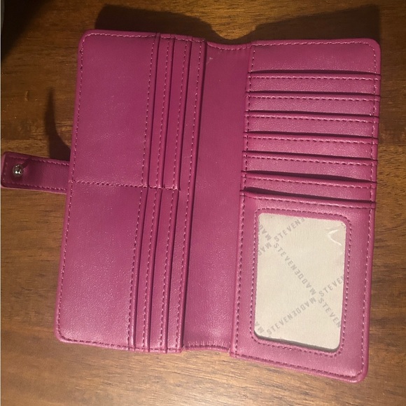 Steve Madden Fuchsia Wallet - Picture 2 of 3